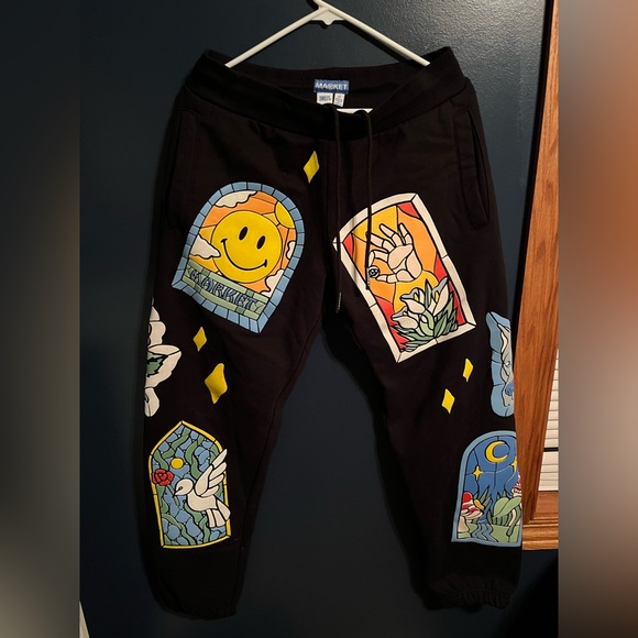 Market Smiley Cathedral Glass Sweatpants